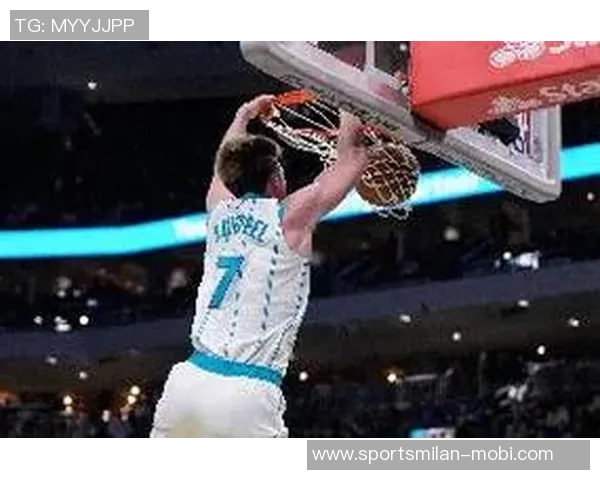 弗拉格创生涯新高35分克尼佩尔稳定贡献20分费尔斯表现出色助力球队